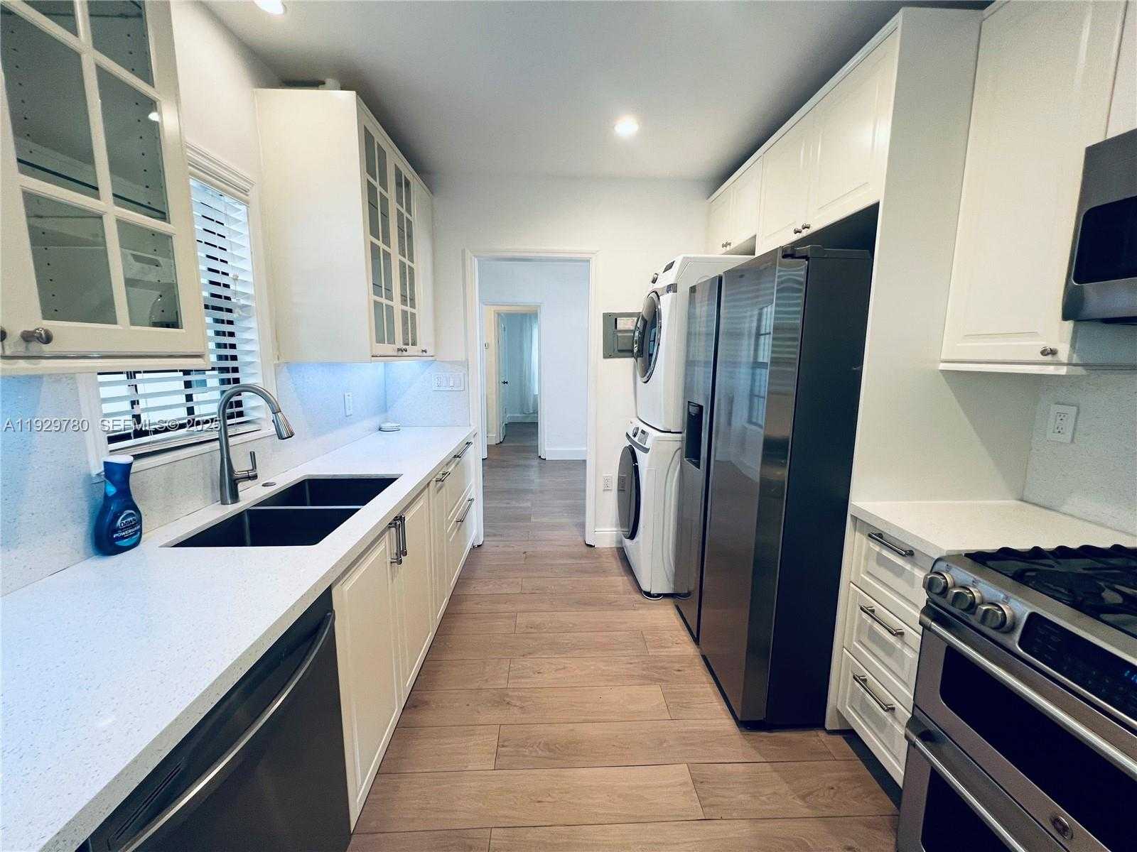 Imagen de Pequeño Objeto