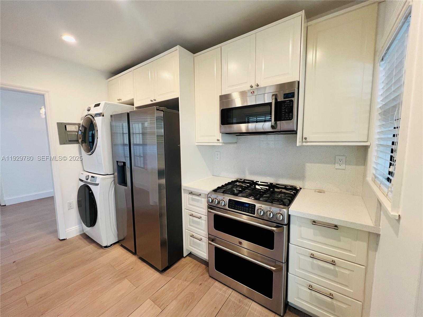 Imagen de Pequeño Objeto