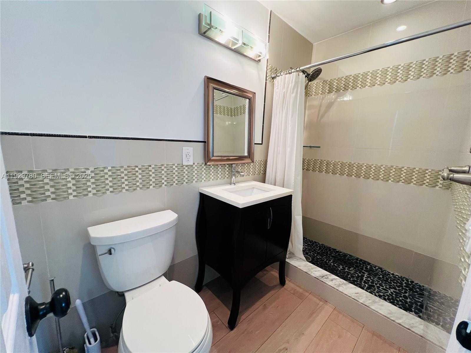 Imagen de Pequeño Objeto