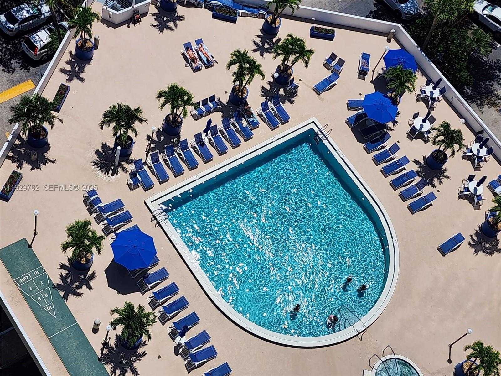 Small Image of 3701 NORTH COUNTRY CLUB DR #2204, Aventura Number 5