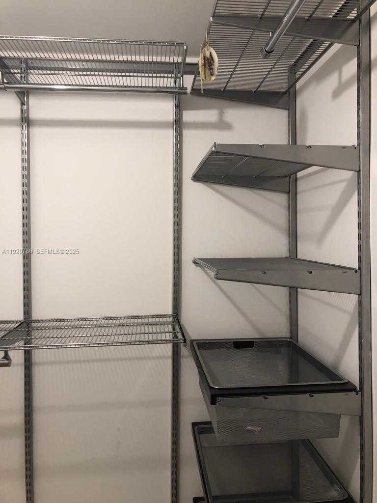 Small Image of 200 BISCAYNE BOULEVARD WAY #902, Miami Number 10