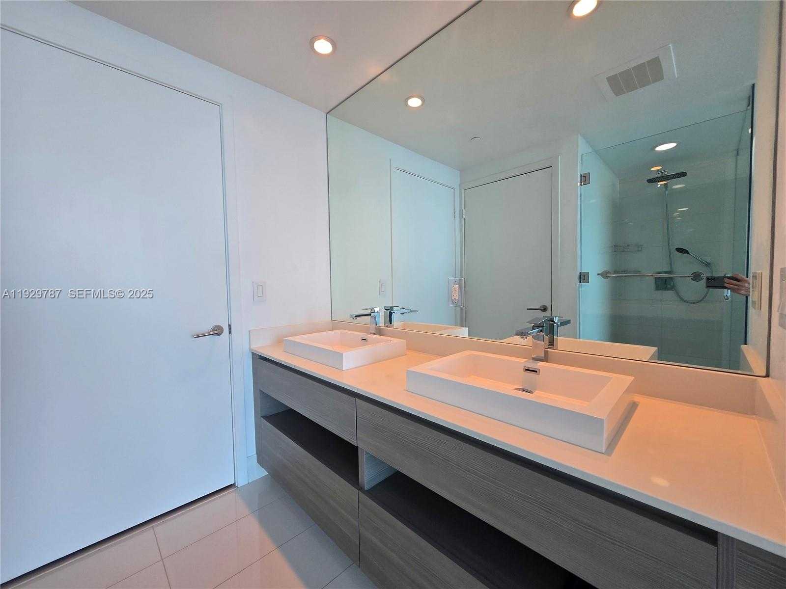 Small Image of 460 NORTH EAST 28TH ST #2407, Miami Number 15