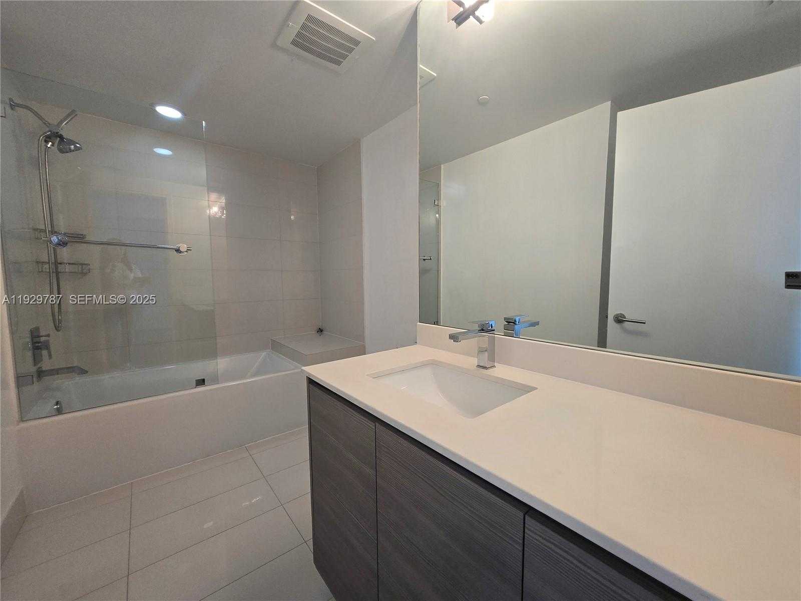 Small Image of 460 NORTH EAST 28TH ST #2407, Miami Number 21