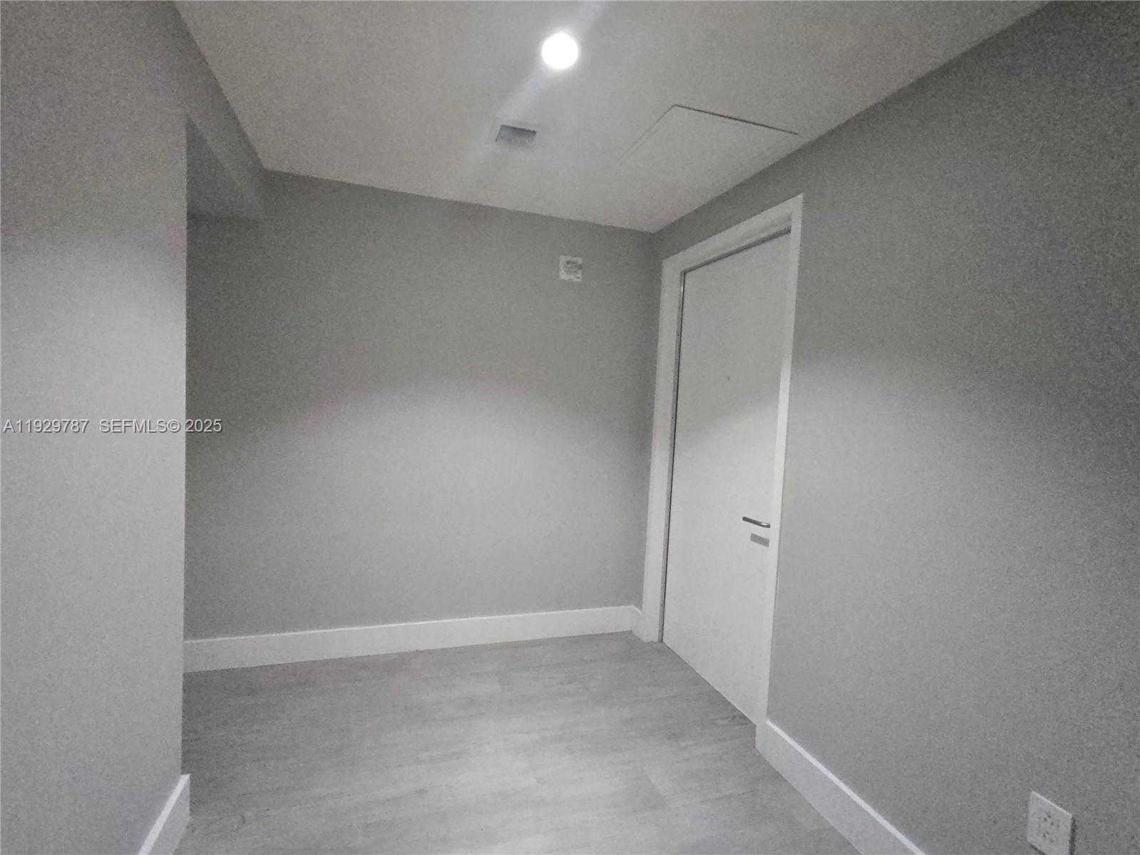 Small Image of 460 NORTH EAST 28TH ST #2407, Miami Number 26