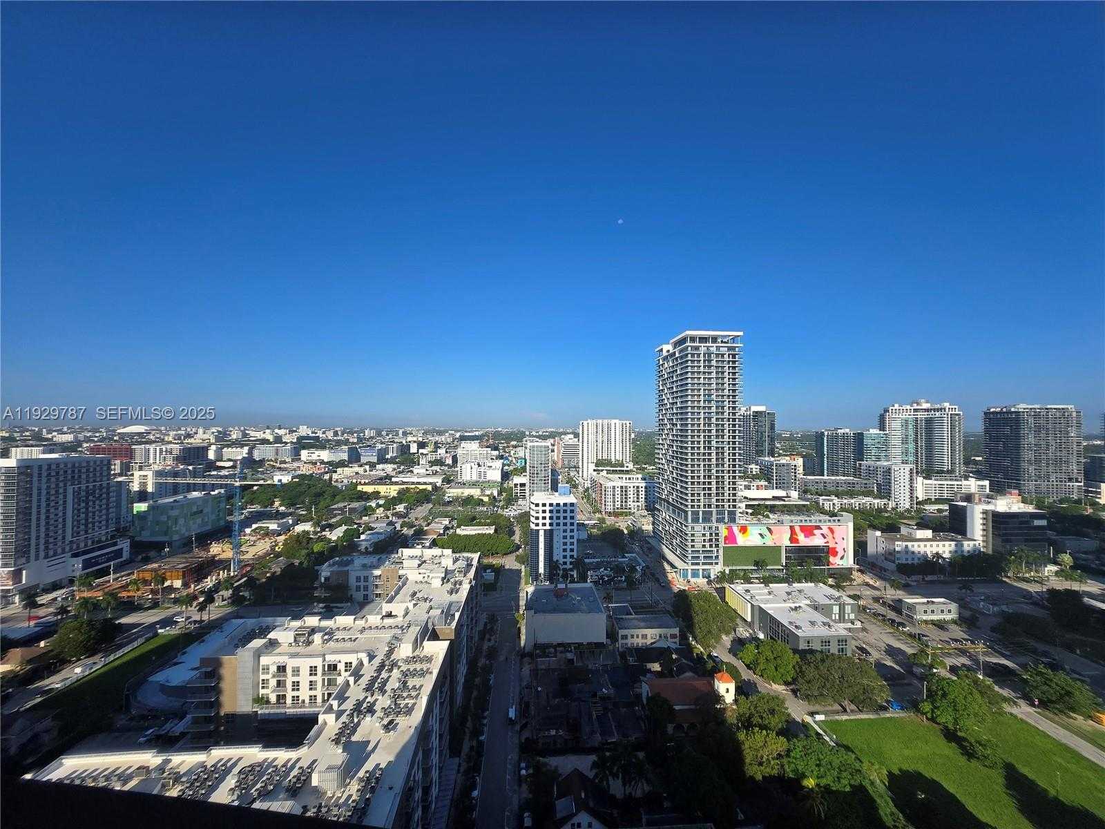Small Image of 460 NORTH EAST 28TH ST #2407, Miami Number 35