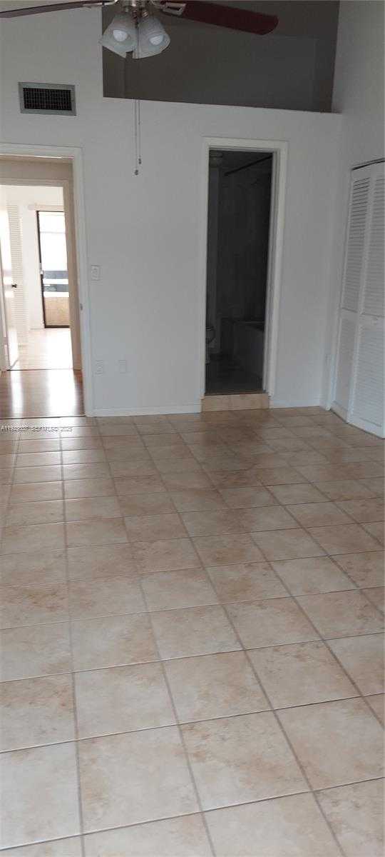 Small Image of 7795 SOUTH WEST 102ND LN #7795, Miami Number 15