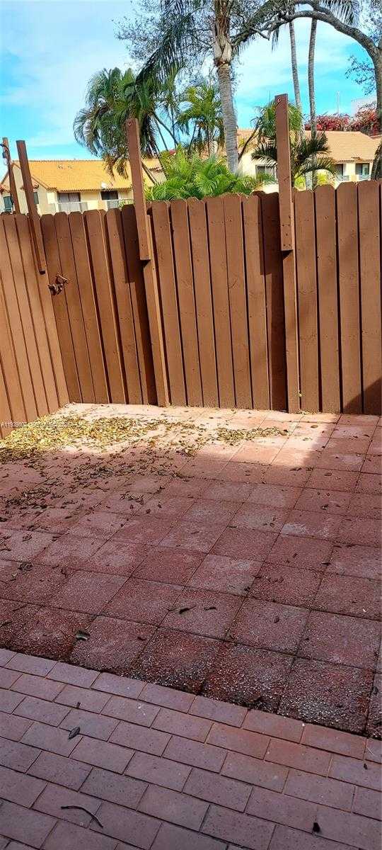 Small Image of 7795 SOUTH WEST 102ND LN #7795, Miami Number 9