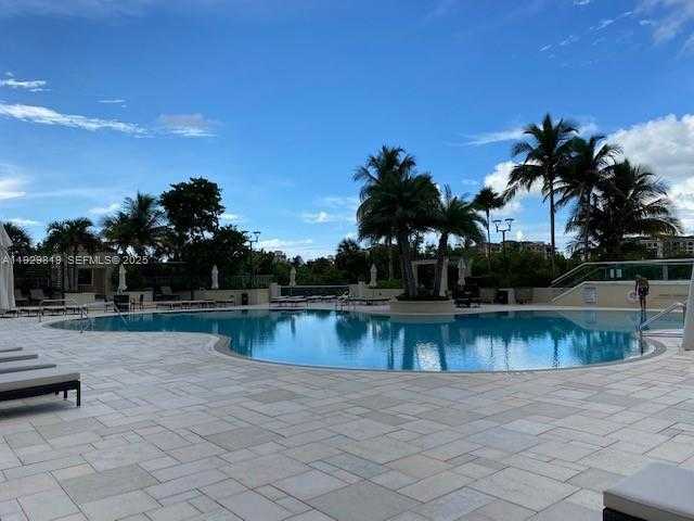 Small Image of 400 SOUTH POINTE DR #2105, Miami Beach Number 27