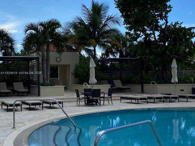 Small Image of 400 SOUTH POINTE DR #2105, Miami Beach Number 28