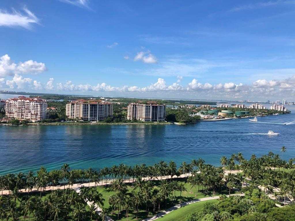 Small Image of 400 SOUTH POINTE DR #2105, Miami Beach Number 8
