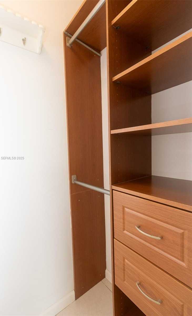 Small Image of 2841 NORTH EAST 163RD ST #706, North Miami Beach Number 14