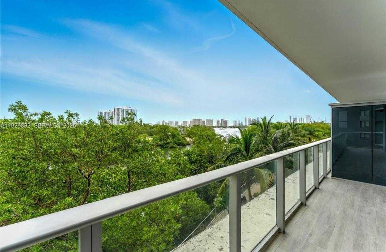 Small Image of 16385 BISCAYNE BLVD #301, North Miami Beach Number 17
