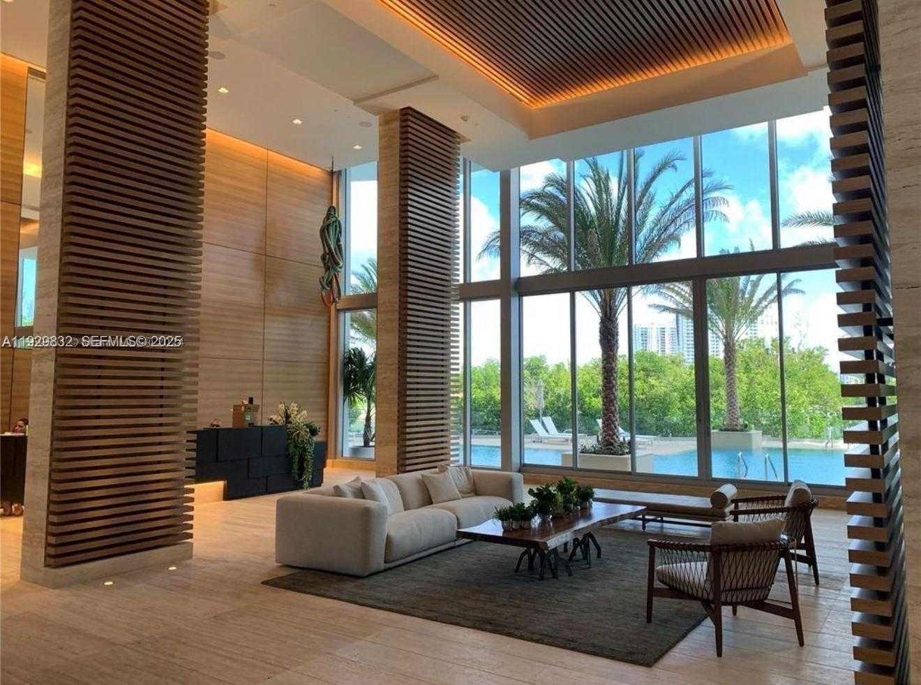 Small Image of 16385 BISCAYNE BLVD #301, North Miami Beach Number 5