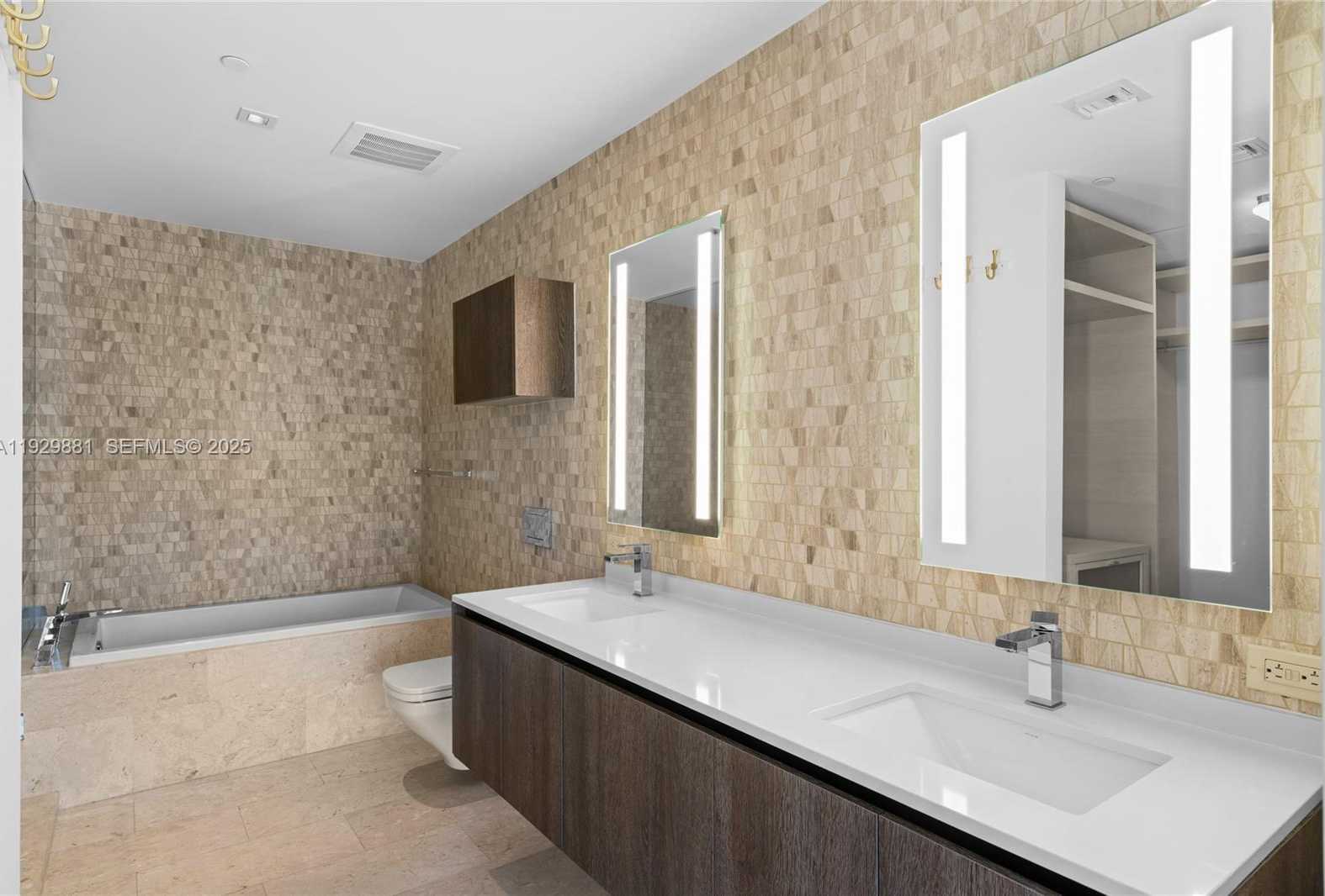 Small Image of 88 SOUTH WEST 7TH ST #3608, Miami Number 5