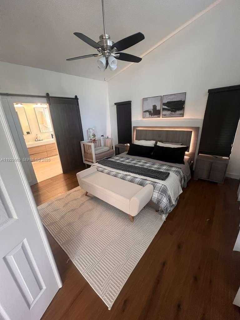 Imagen de Pequeño Objeto