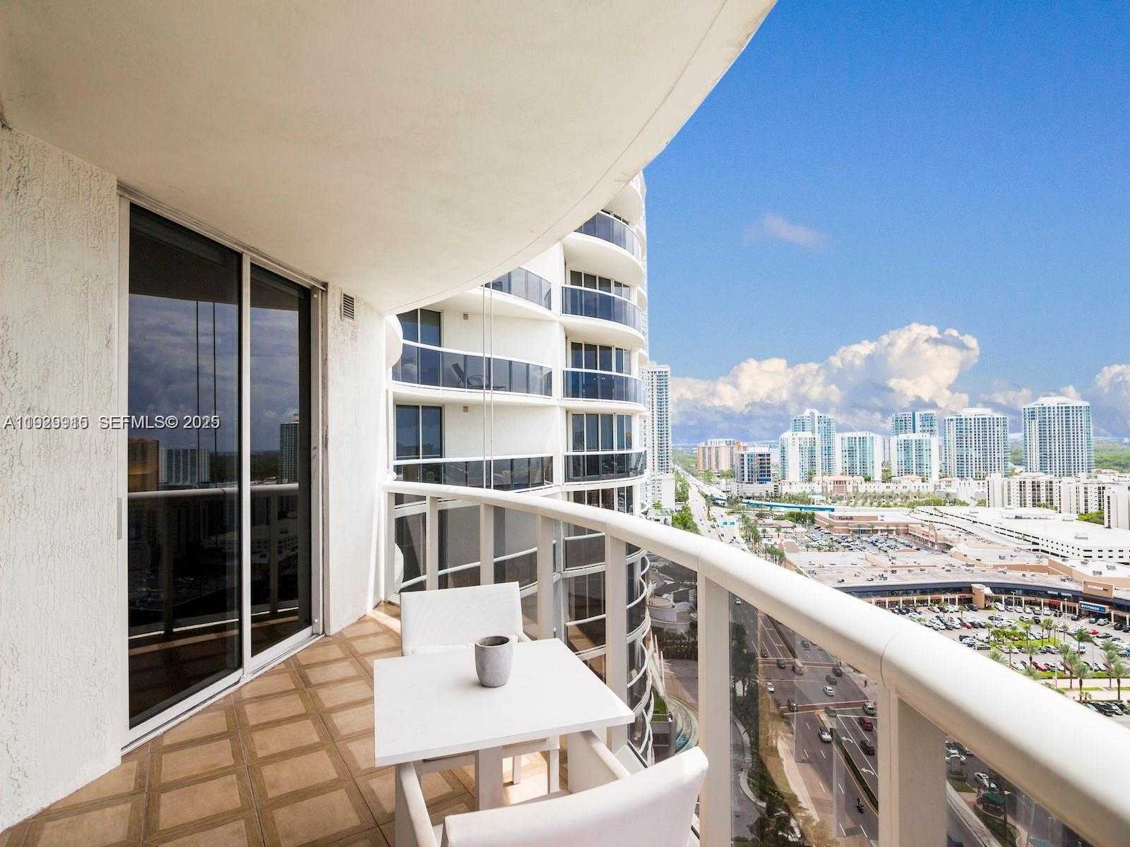 Small Image of 17201 COLLINS AVE #2209, Sunny Isles Beach Number 16