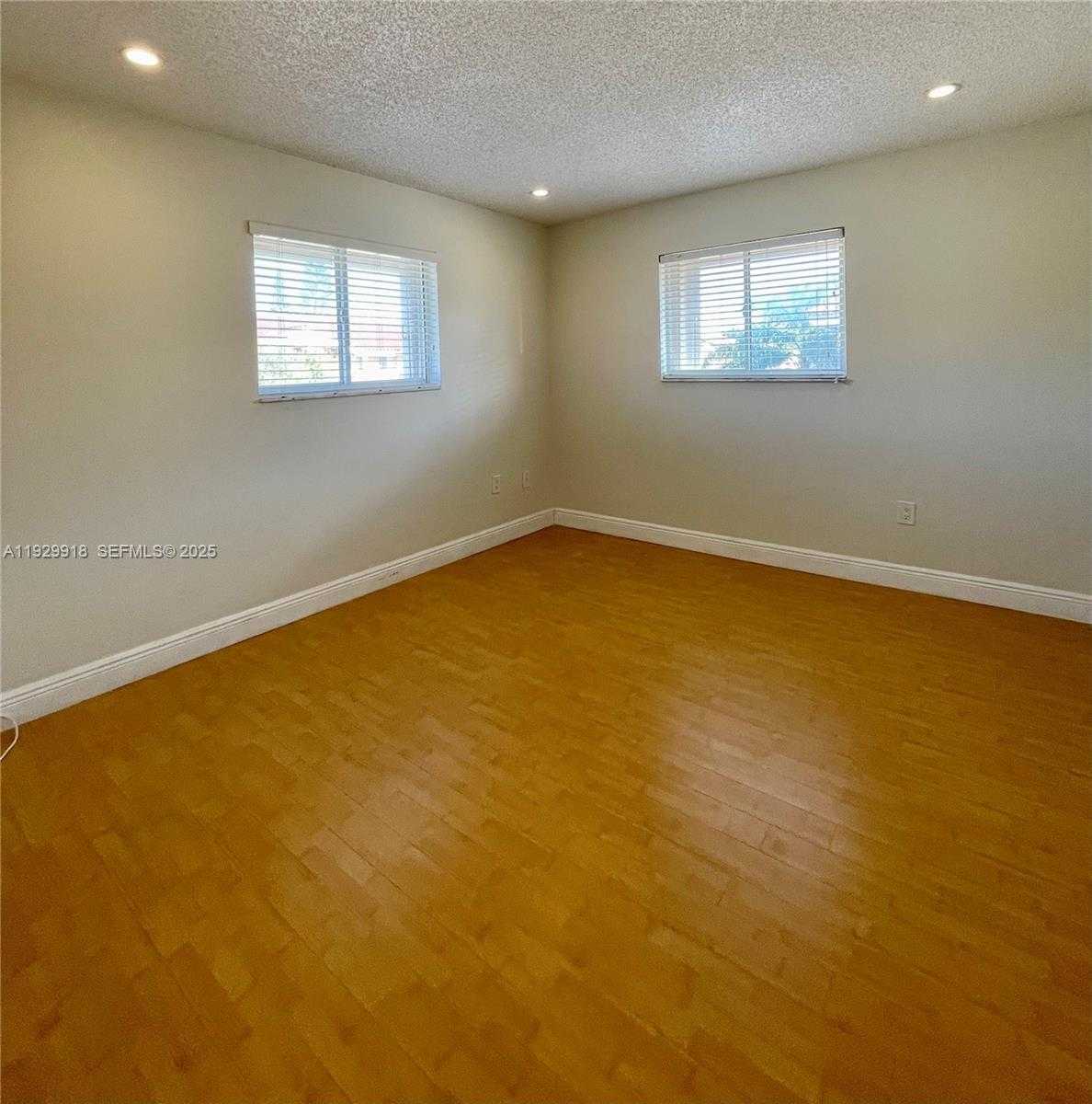 Small Image of 562 NORTH WEST 82ND PL #309, Miami Number 19