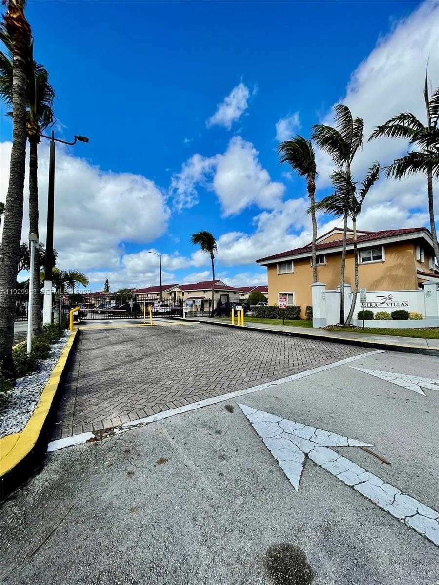 Small Image of 562 NORTH WEST 82ND PL #309, Miami Number 2