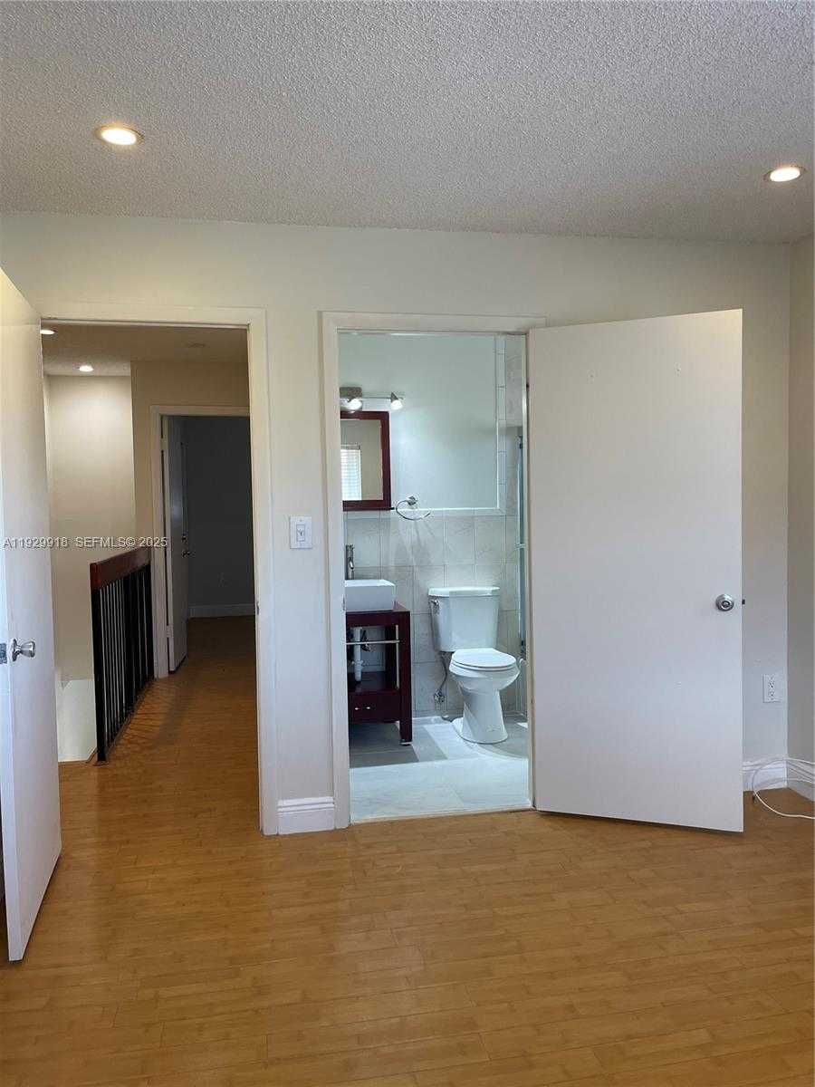 Small Image of 562 NORTH WEST 82ND PL #309, Miami Number 20