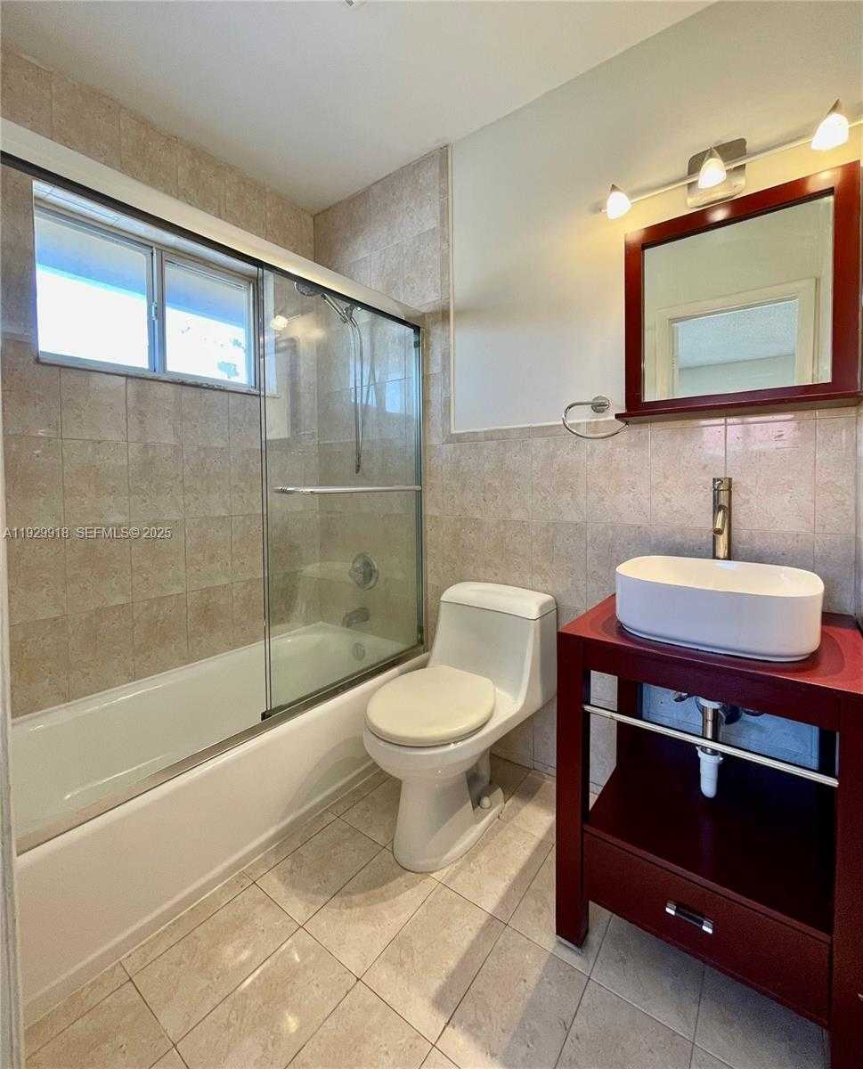 Small Image of 562 NORTH WEST 82ND PL #309, Miami Number 28