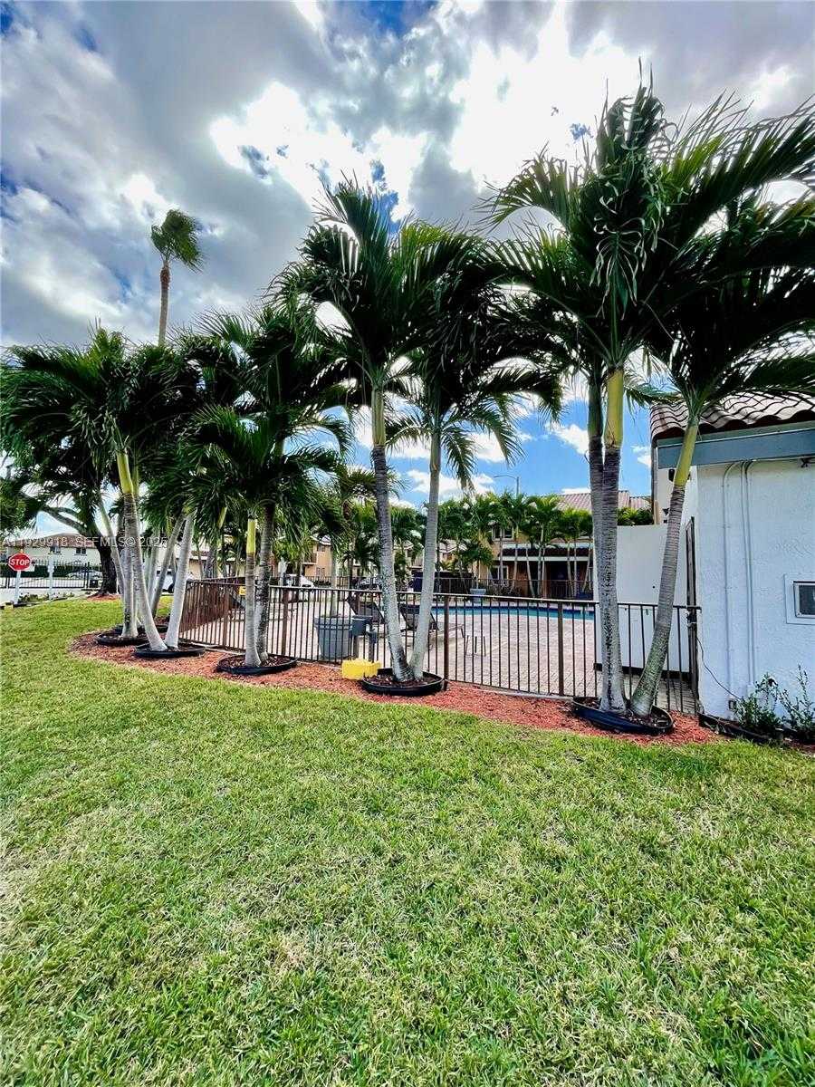 Small Image of 562 NORTH WEST 82ND PL #309, Miami Number 33
