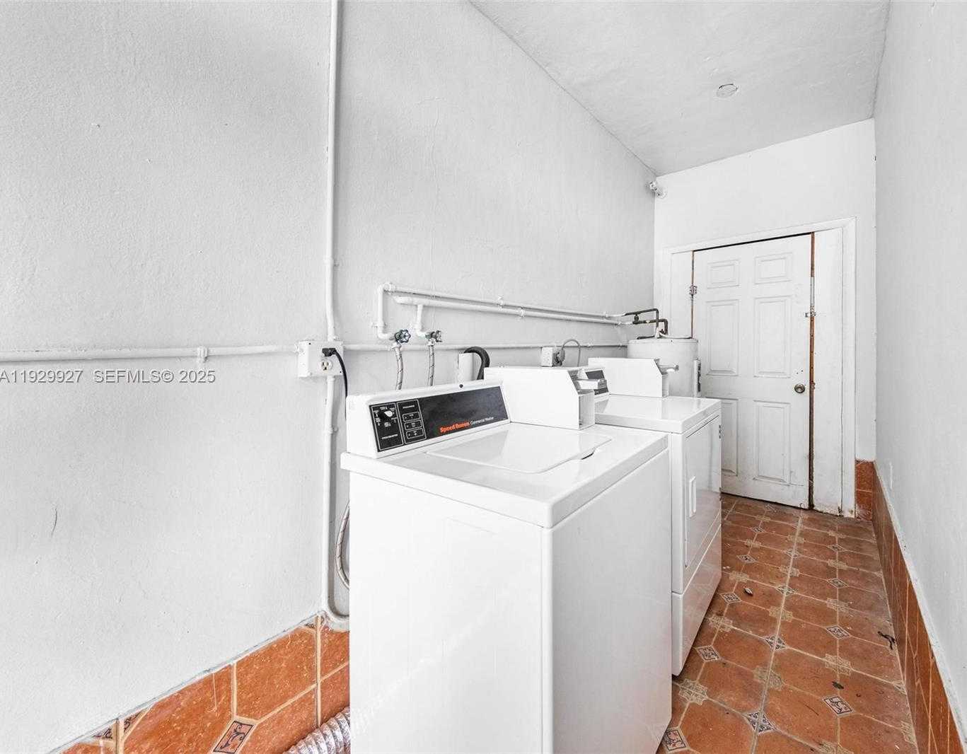 Small Image of 7271 GARY AVE #6, Miami Beach Number 20