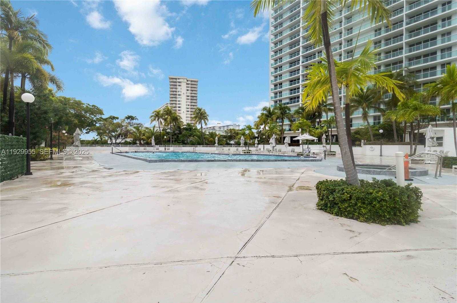 Small Image of 100 BAYVIEW DR #2014, Sunny Isles Beach Number 27