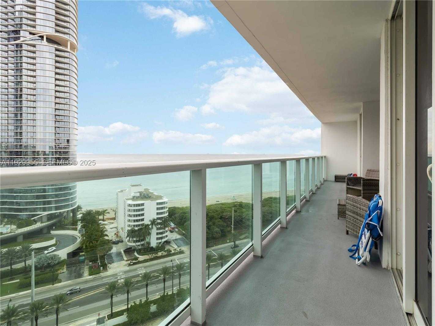 Small Image of 100 BAYVIEW DR #2014, Sunny Isles Beach Number 40