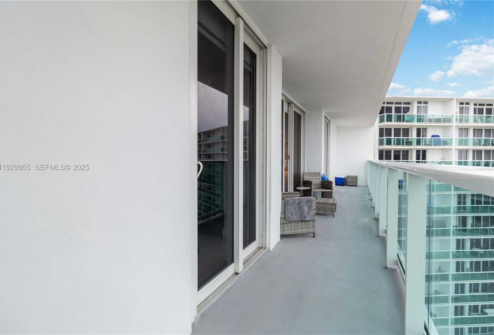 Small Image of 100 BAYVIEW DR #2014, Sunny Isles Beach Number 43