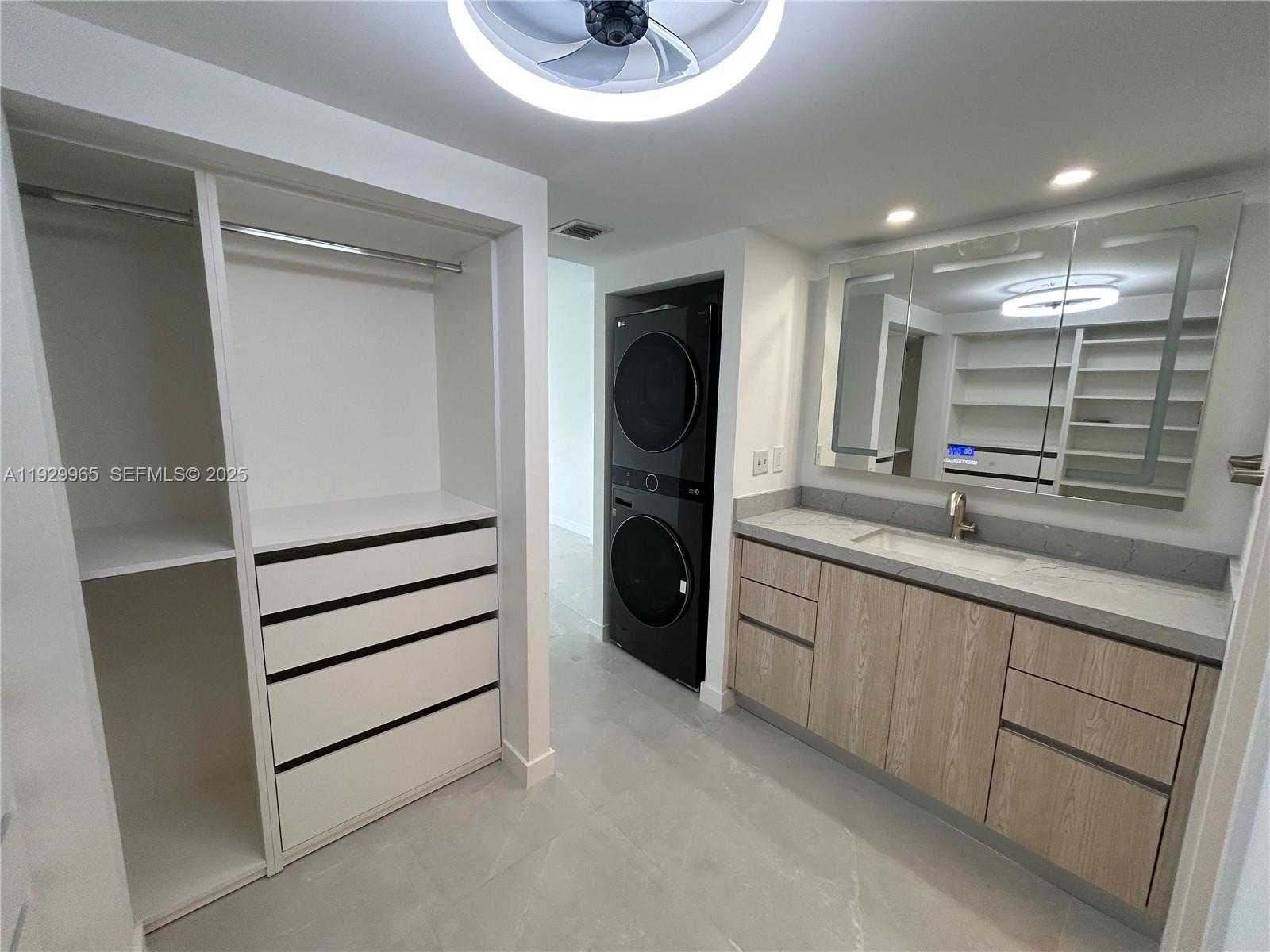 Imagen de Pequeño Objeto