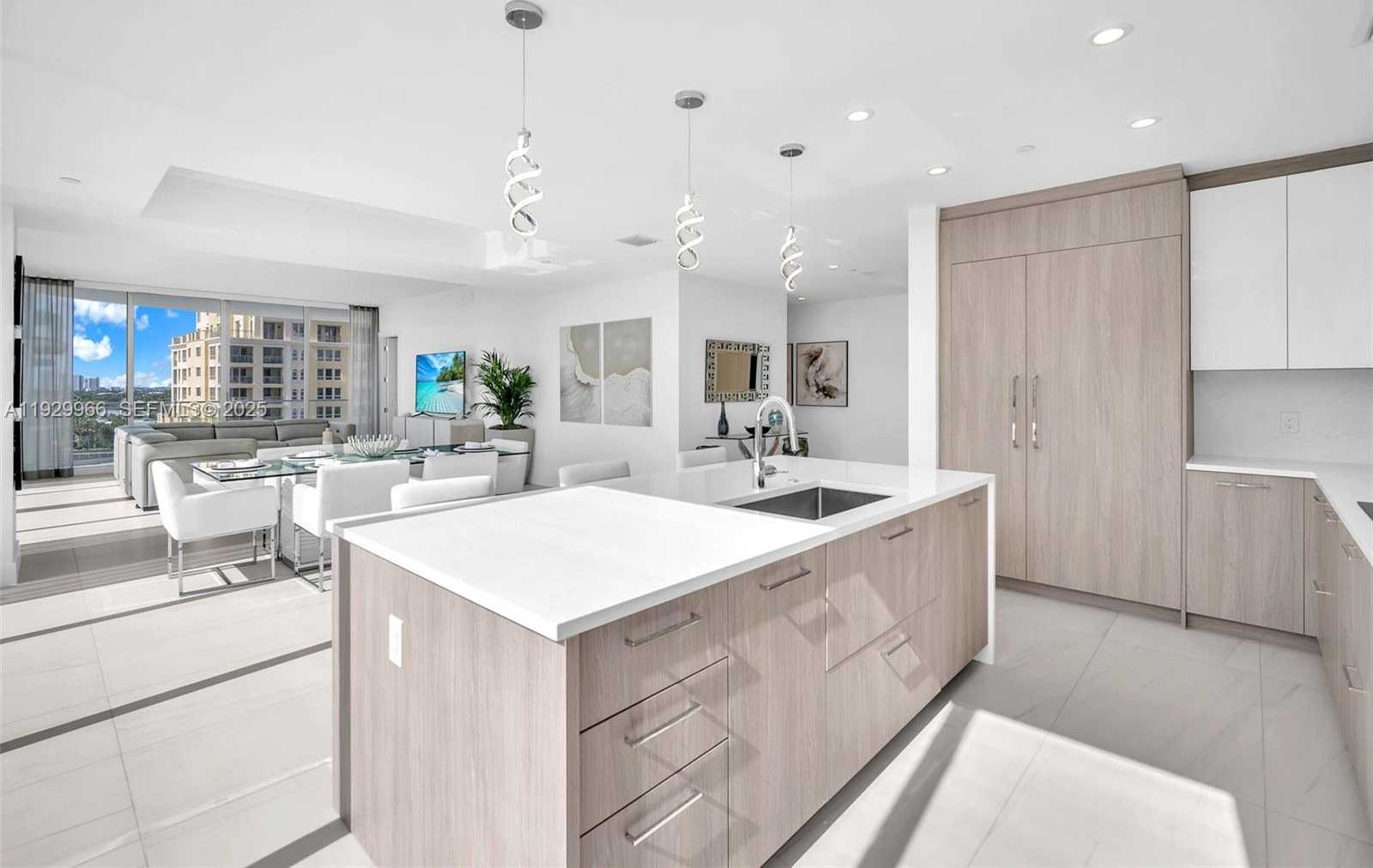 Imagen de Pequeño Objeto