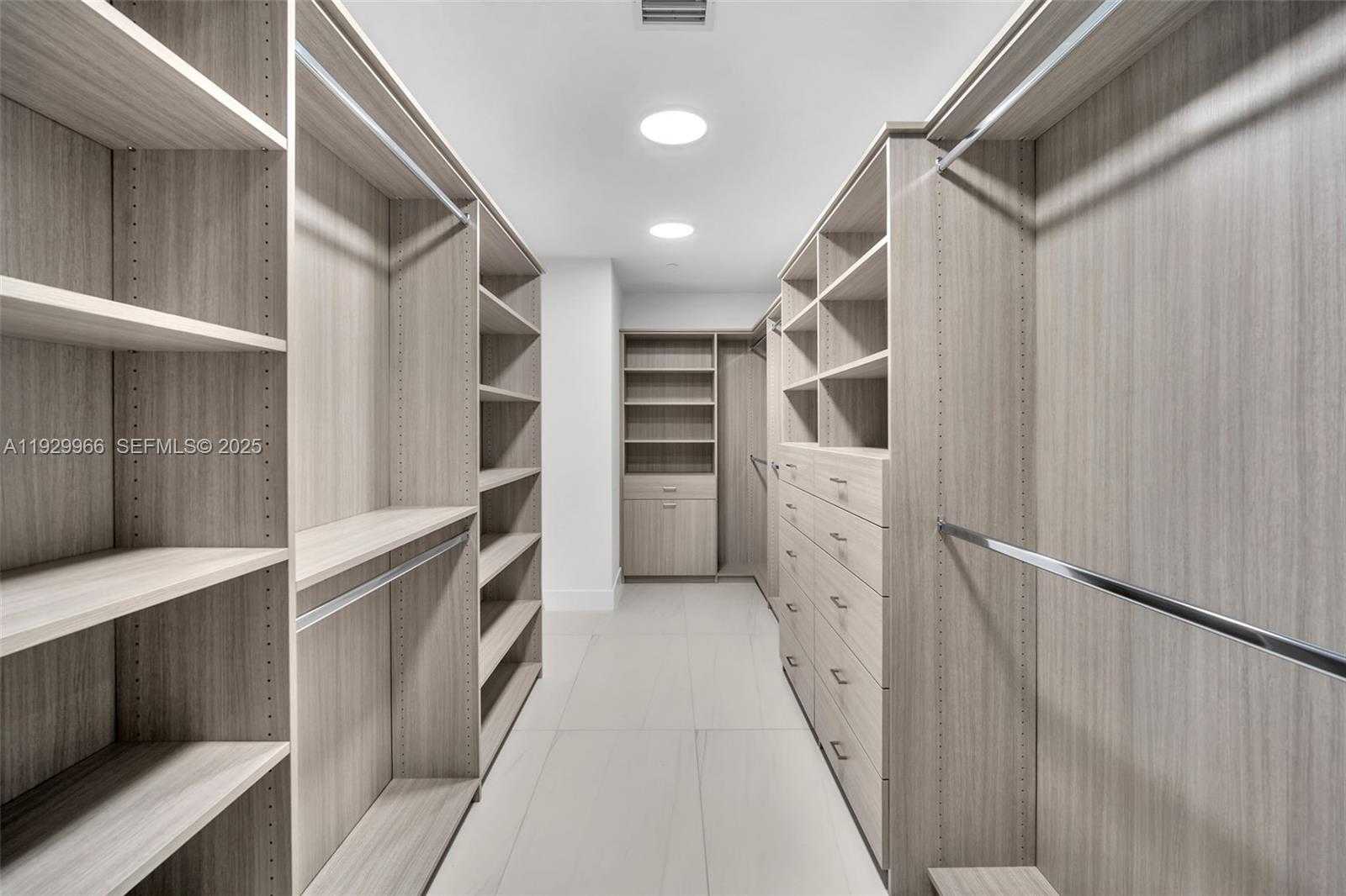 Imagen de Pequeño Objeto