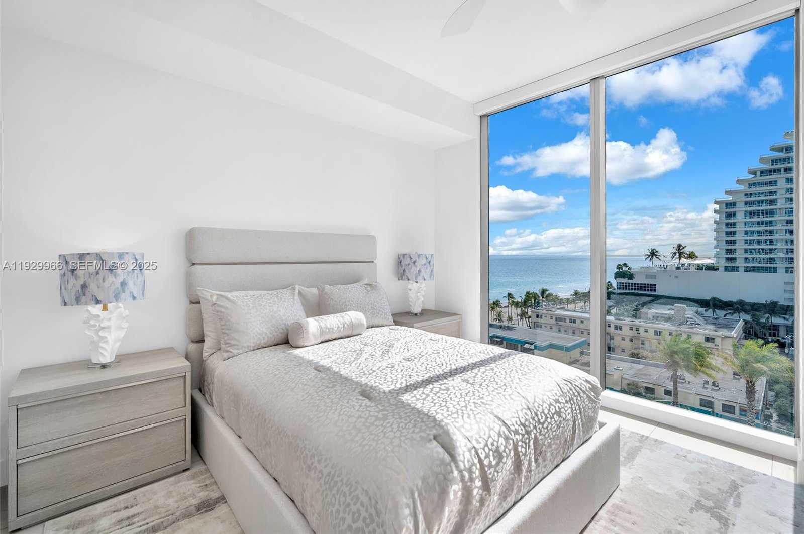 Imagen de Pequeño Objeto