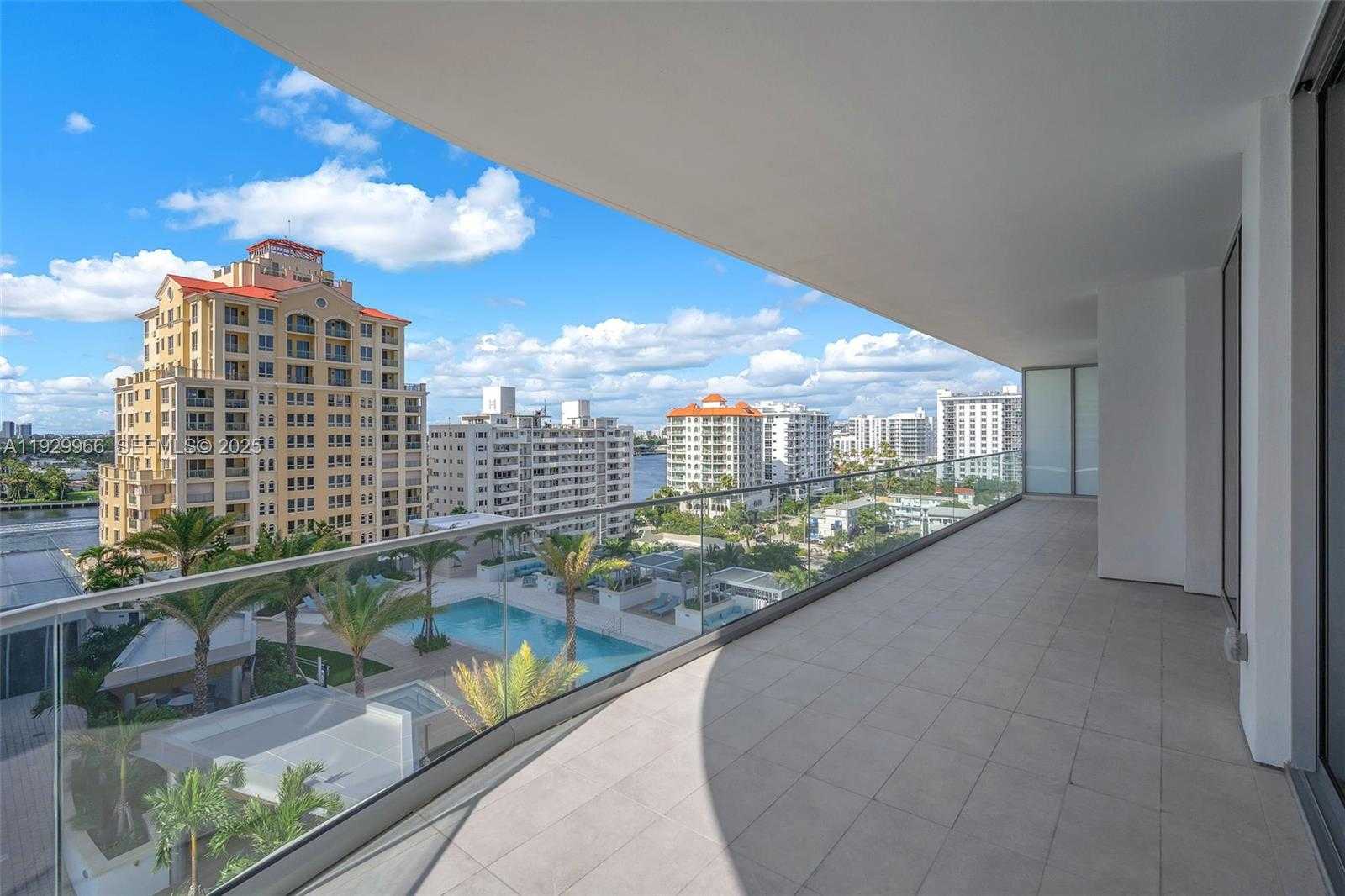 Imagen de Pequeño Objeto