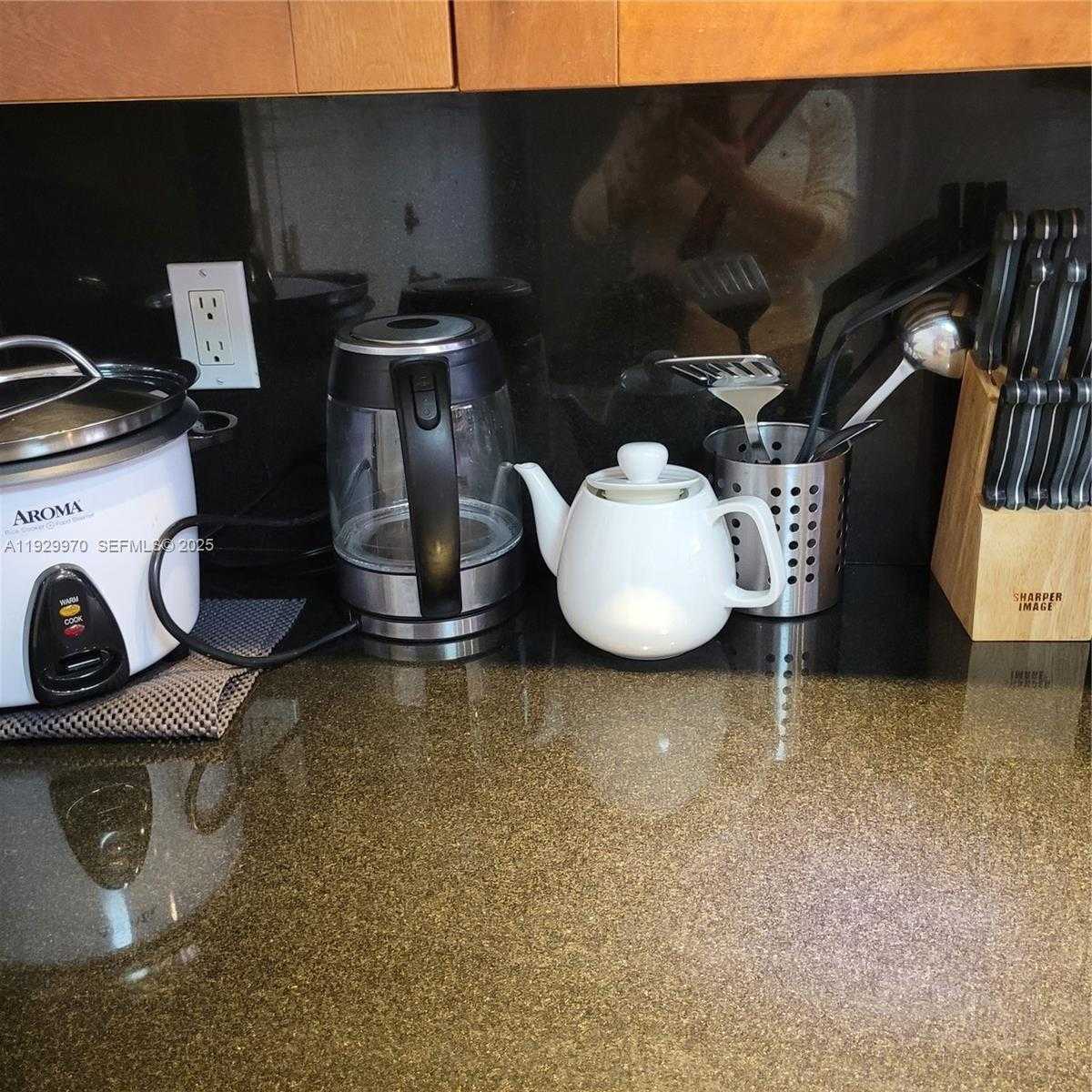 Small Image of 1865 SOUTH OCEAN DR #7B, Hallandale Beach Number 20