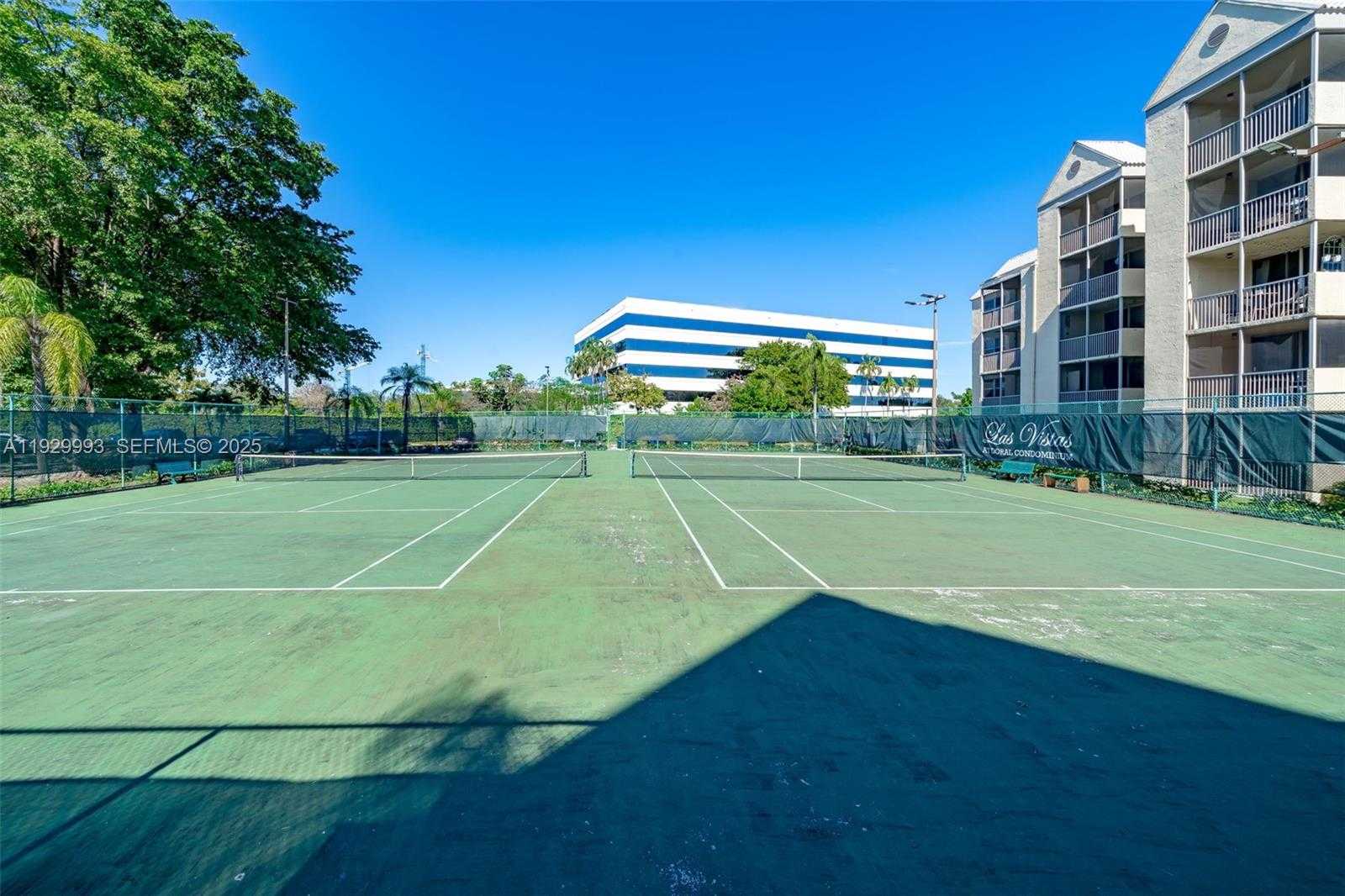 Small Image of 8290 LAKE DR #541, Doral Number 19