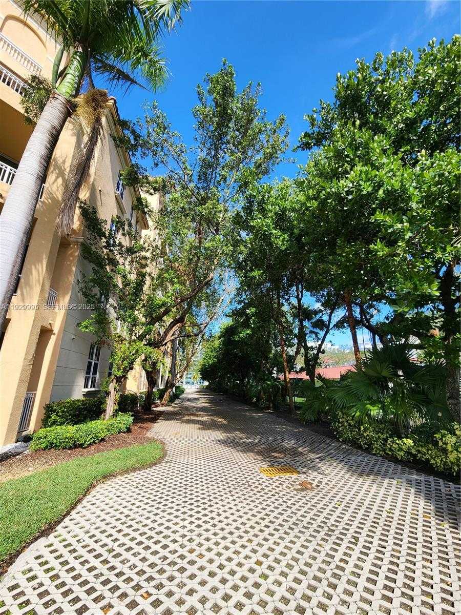 Small Image of 3001 NORTH EAST 185TH ST #118, Aventura Number 29