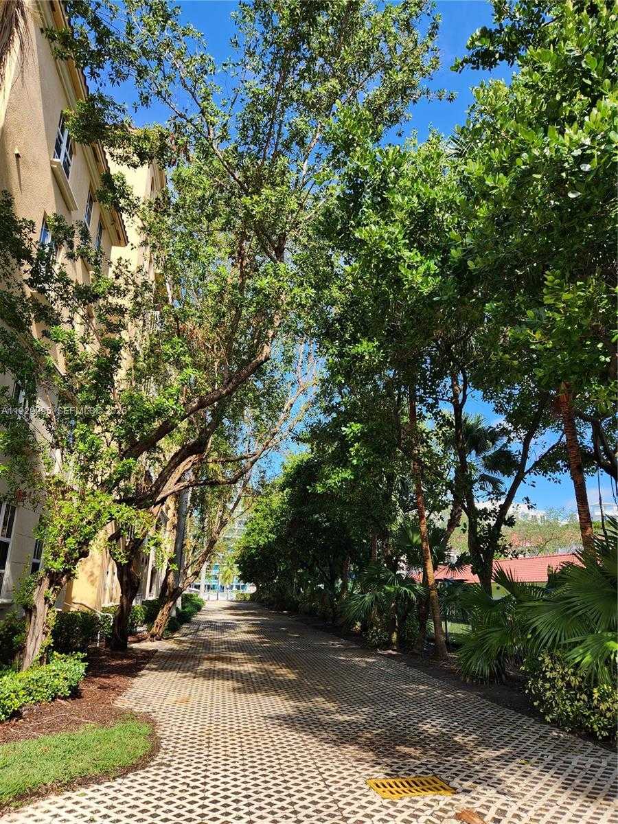 Small Image of 3001 NORTH EAST 185TH ST #118, Aventura Number 30