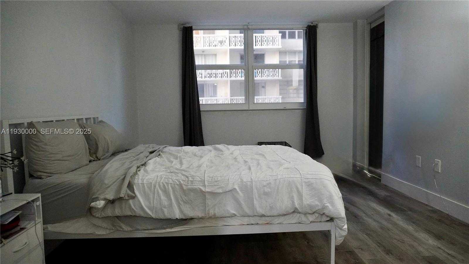 Small Image of 1833 SOUTH OCEAN DR #609, Hallandale Beach Number 14