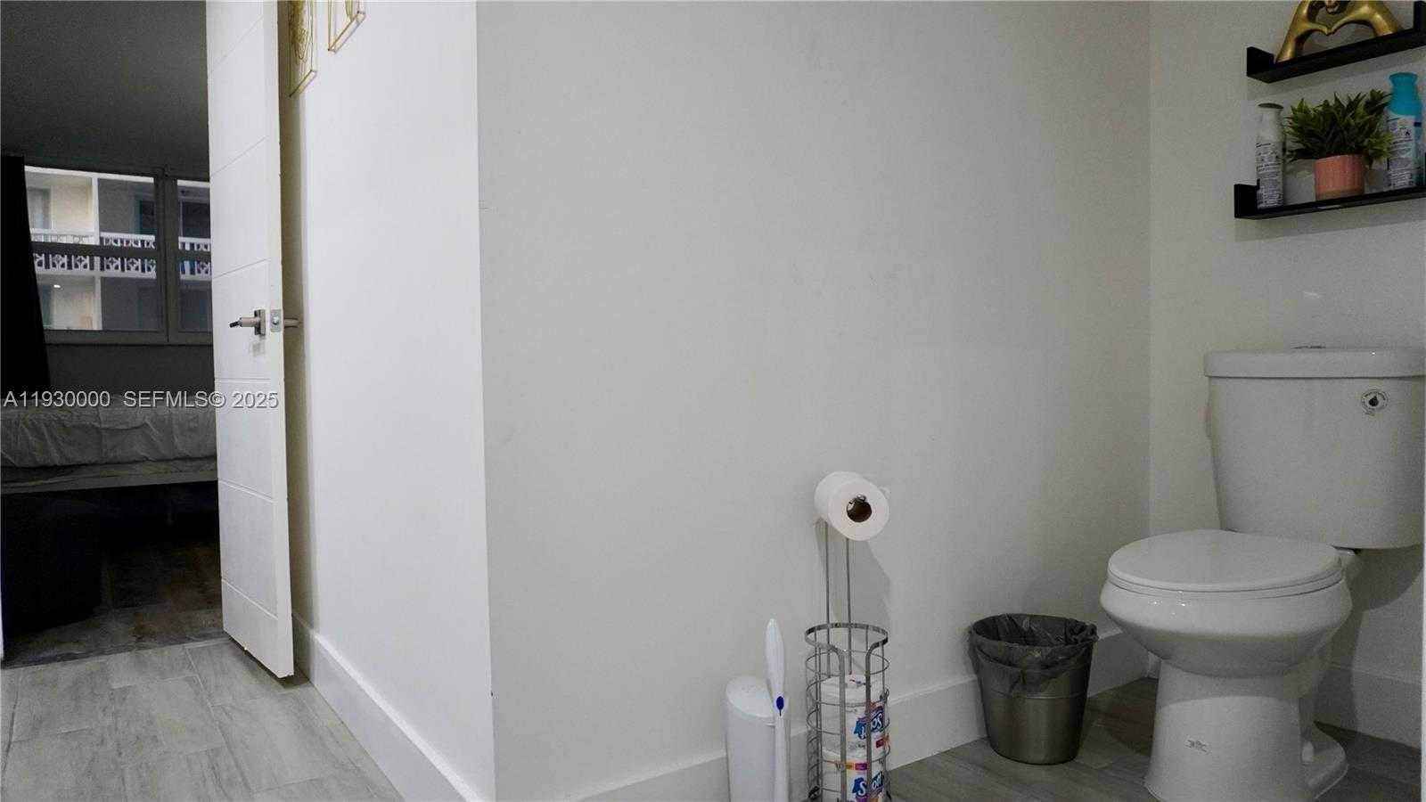 Small Image of 1833 SOUTH OCEAN DR #609, Hallandale Beach Number 17