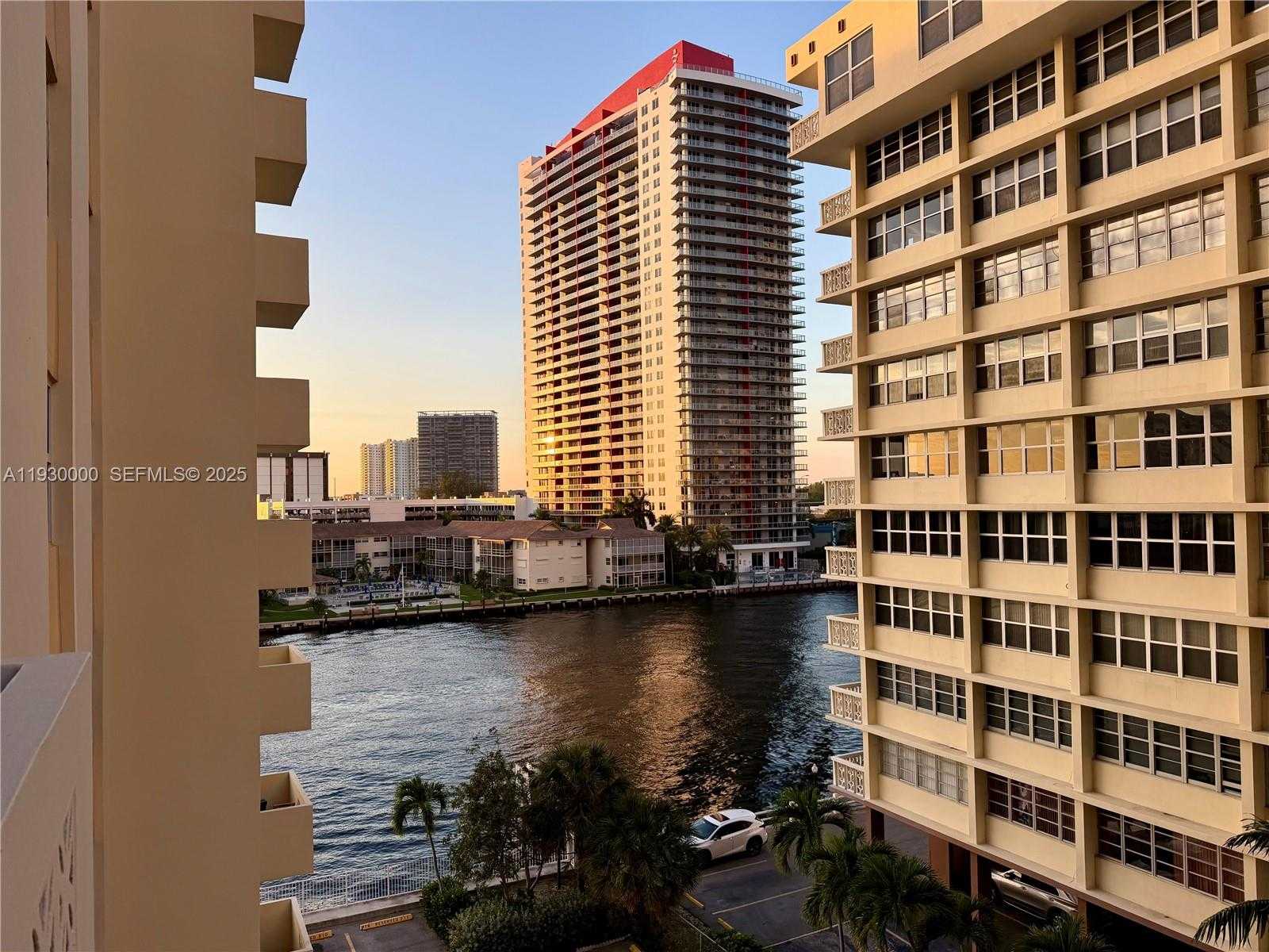 Small Image of 1833 SOUTH OCEAN DR #609, Hallandale Beach Number 24