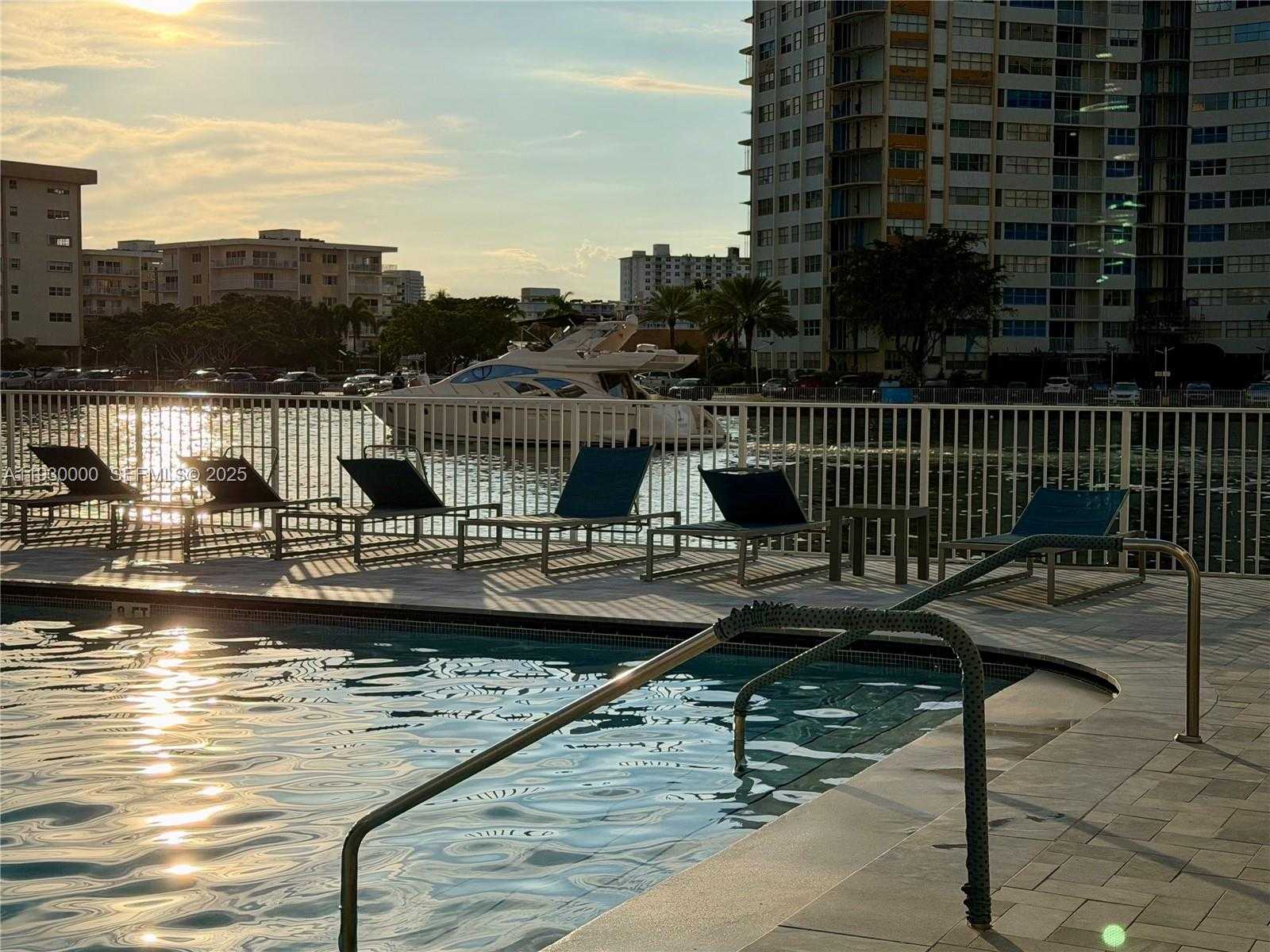 Small Image of 1833 SOUTH OCEAN DR #609, Hallandale Beach Number 27