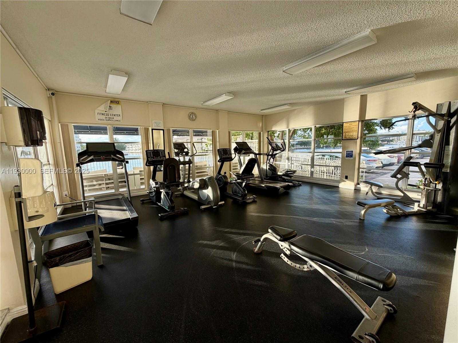 Small Image of 1833 SOUTH OCEAN DR #609, Hallandale Beach Number 31