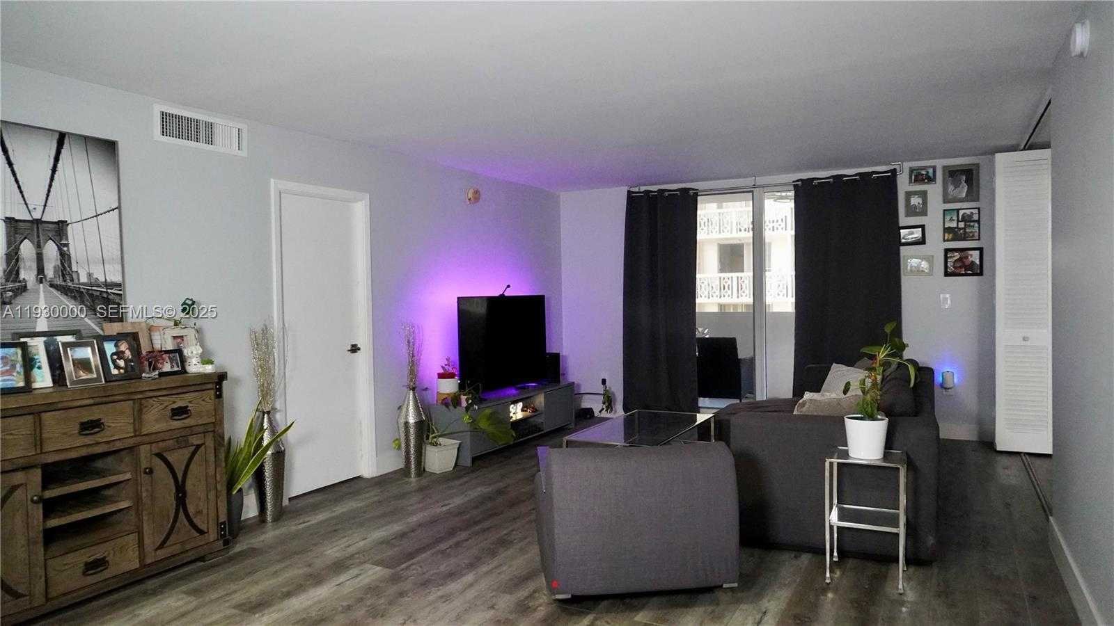 Small Image of 1833 SOUTH OCEAN DR #609, Hallandale Beach Number 9