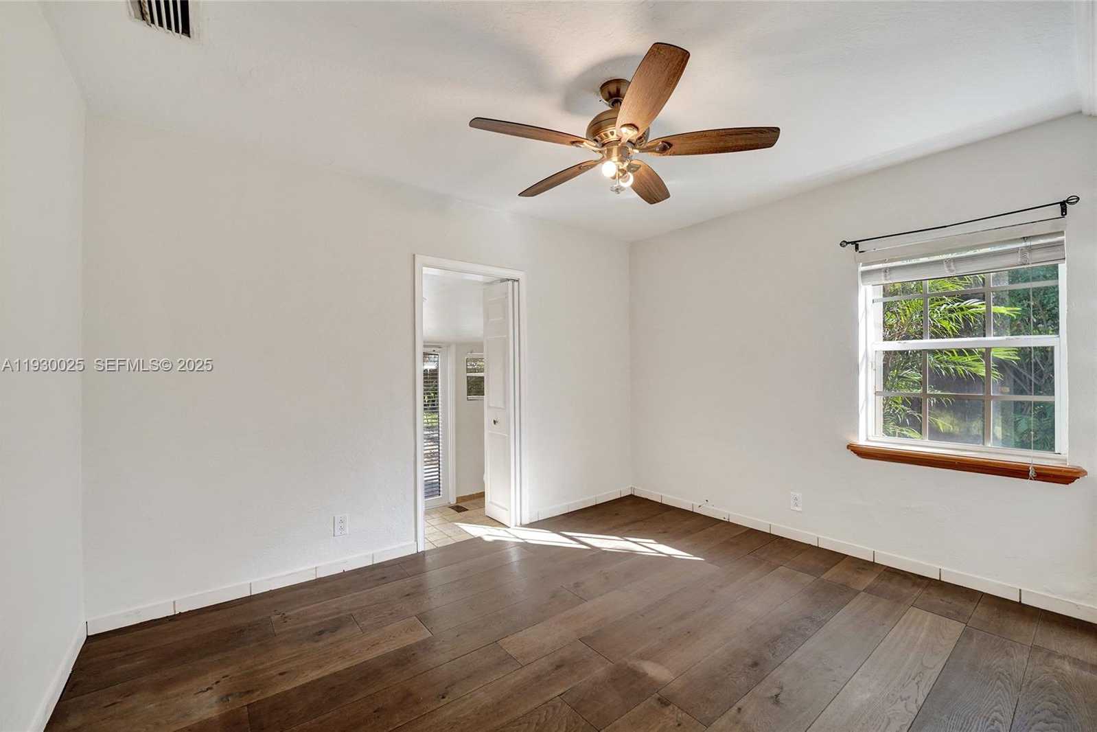 Small Image of 2611 ROOSEVELT ST, Hollywood Number 20