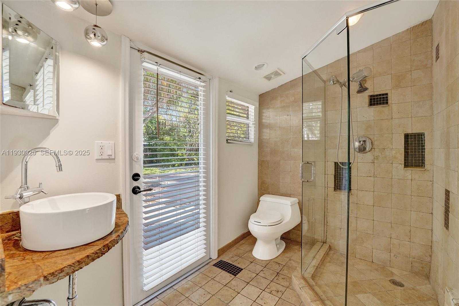 Small Image of 2611 ROOSEVELT ST, Hollywood Number 25