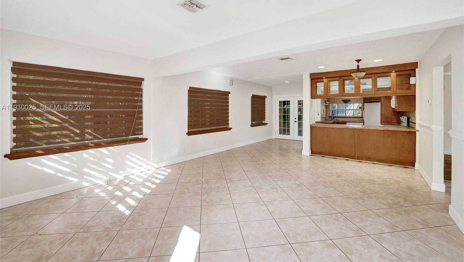 Small Image of 2611 ROOSEVELT ST, Hollywood Number 5