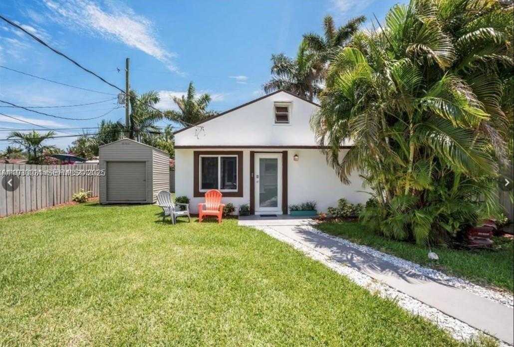 Small Image of 1526 NORTH EAST 110TH ST #B, Miami Number 1