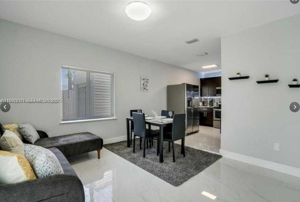 Small Image of 1526 NORTH EAST 110TH ST #B, Miami Number 6