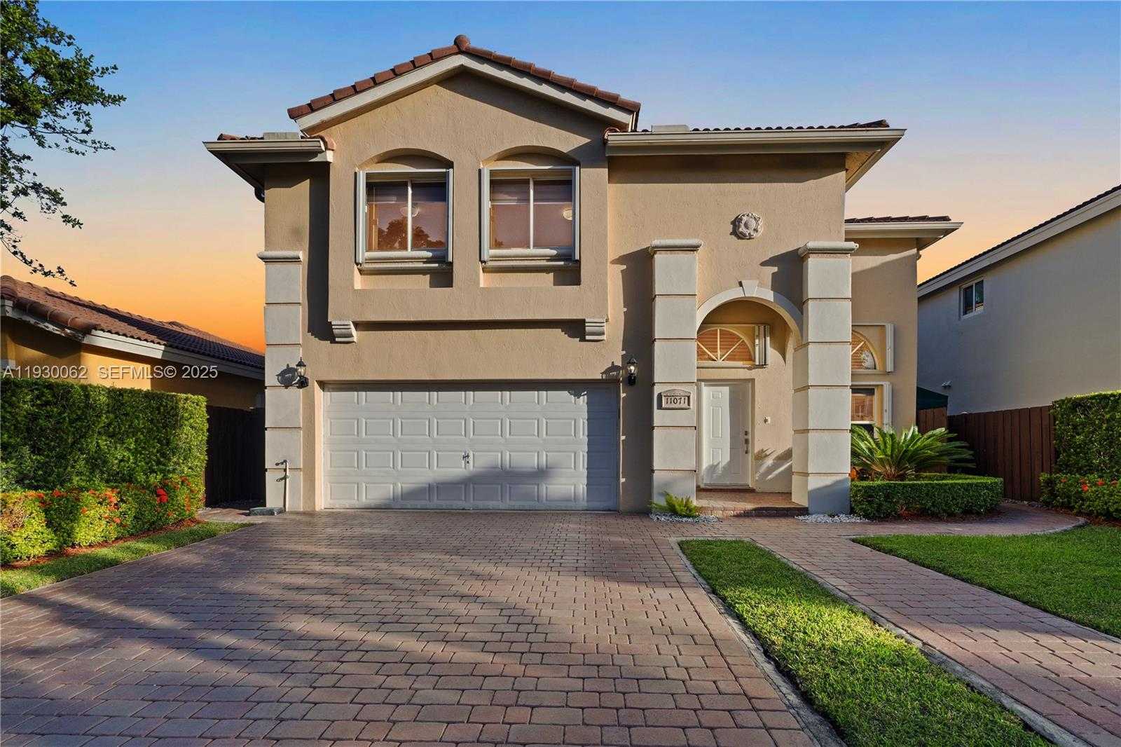 Small Image of 11071 NORTH WEST 47TH LN, Doral Number 1